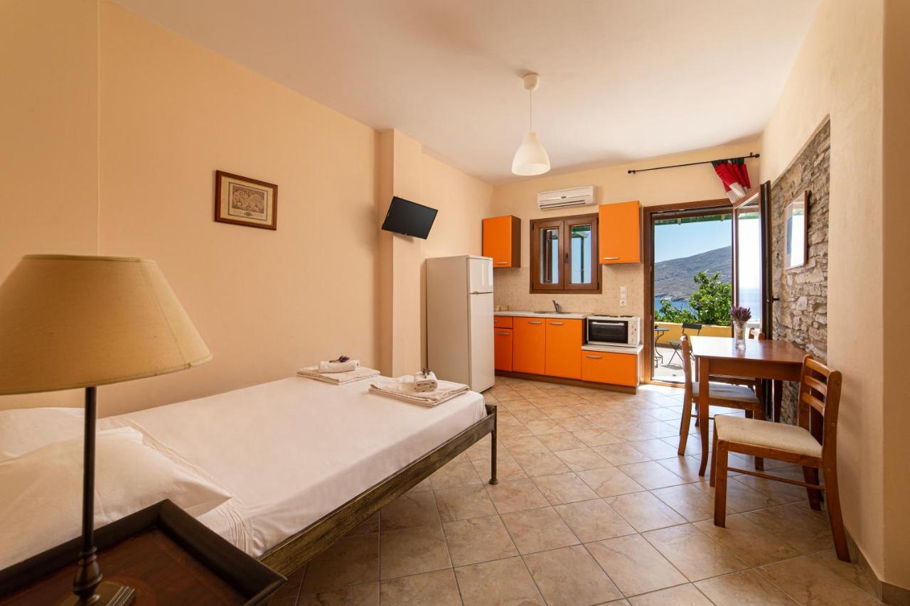 Spertos Apartments Ormos  Екстериор снимка