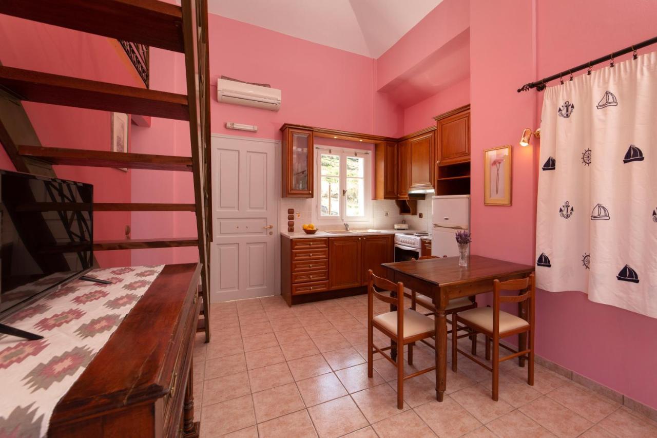Spertos Apartments Ormos  Екстериор снимка