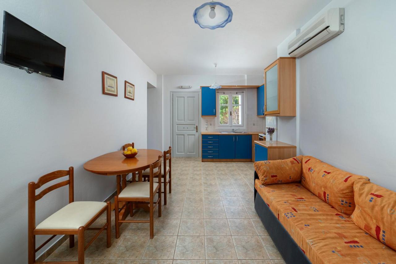 Spertos Apartments Ormos  Екстериор снимка