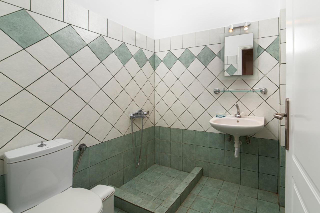 Spertos Apartments Ormos  Екстериор снимка