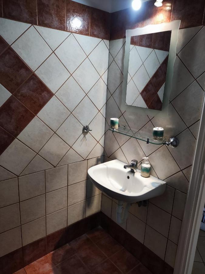 Spertos Apartments Ormos  Екстериор снимка